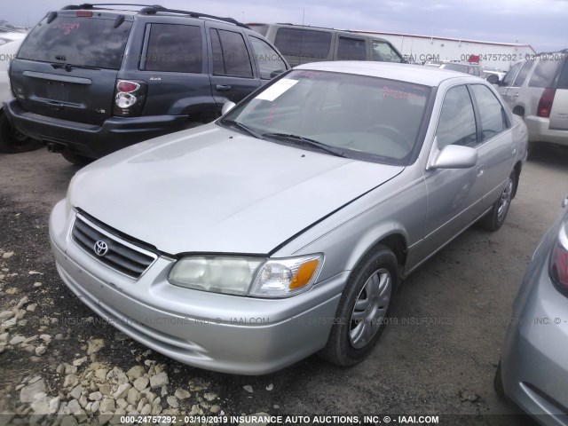 4T1BG22K71U084340 - 2001 TOYOTA CAMRY CE/LE/XLE SILVER photo 2