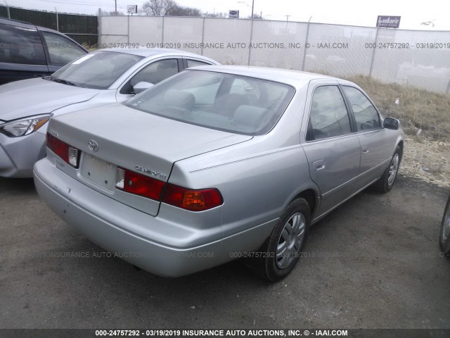 4T1BG22K71U084340 - 2001 TOYOTA CAMRY CE/LE/XLE SILVER photo 4