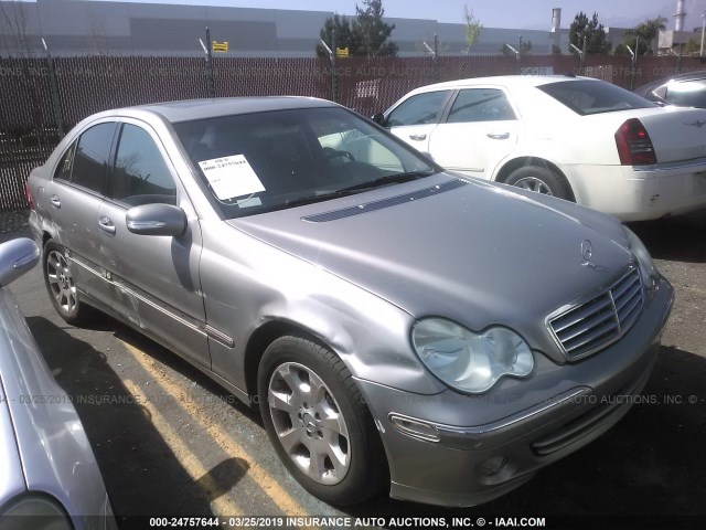 WDBRF61J25A717905 - 2005 MERCEDES-BENZ C 240 GRAY photo 1