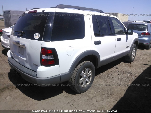 1FMEU63E76UB71474 - 2006 FORD EXPLORER XLT WHITE photo 4