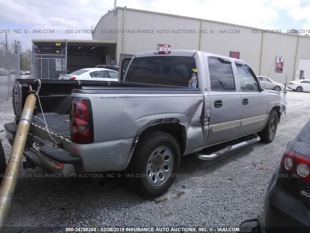 2GCEC13T451312858 - 2005 CHEVROLET SILVERADO C1500 SILVER photo 4