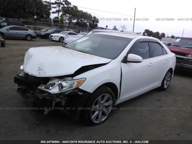 4T1BF1FK1EU835011 - 2014 TOYOTA CAMRY L/SE/LE/XLE 白色 照片 2