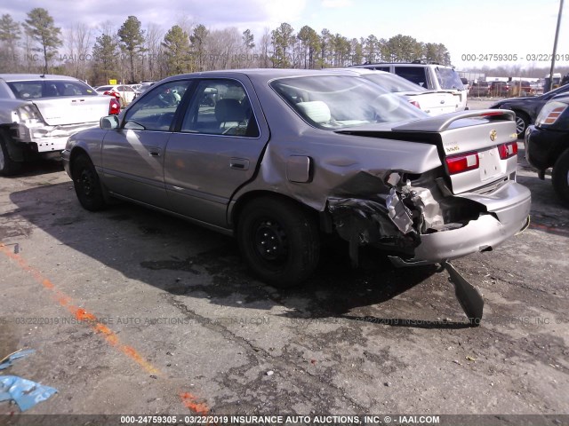 4T1BG22K3XU441263 - 1999 TOYOTA CAMRY CE/LE/XLE GOLD photo 3