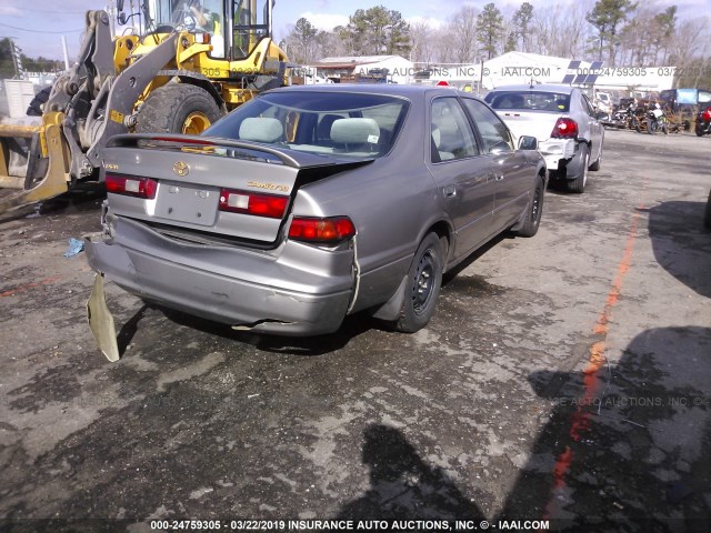 4T1BG22K3XU441263 - 1999 TOYOTA CAMRY CE/LE/XLE GOLD photo 4