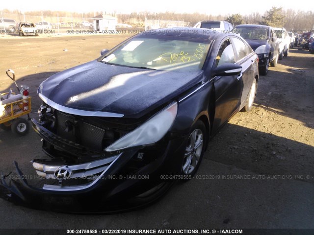 5NPEC4AC2CH390300 - 2012 HYUNDAI SONATA SE/LIMITED BLACK photo 2