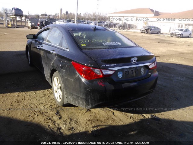 5NPEC4AC2CH390300 - 2012 HYUNDAI SONATA SE/LIMITED BLACK photo 3