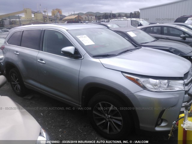 5TDJZRFH4JS533527 - 2018 TOYOTA HIGHLANDER SE/XLE SILVER photo 1