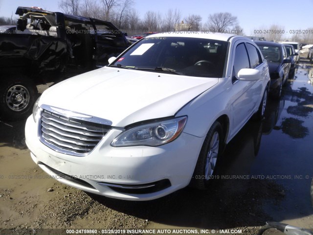 1C3CCBBB1DN539321 - 2013 CHRYSLER 200 TOURING WHITE photo 2