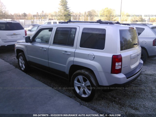 1C4NJRFB7CD633219 - 2012 JEEP PATRIOT LATITUDE SILVER photo 3