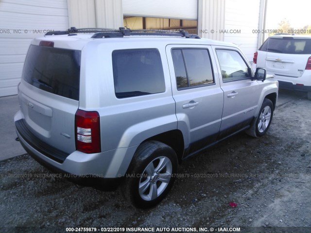 1C4NJRFB7CD633219 - 2012 JEEP PATRIOT LATITUDE SILVER photo 4