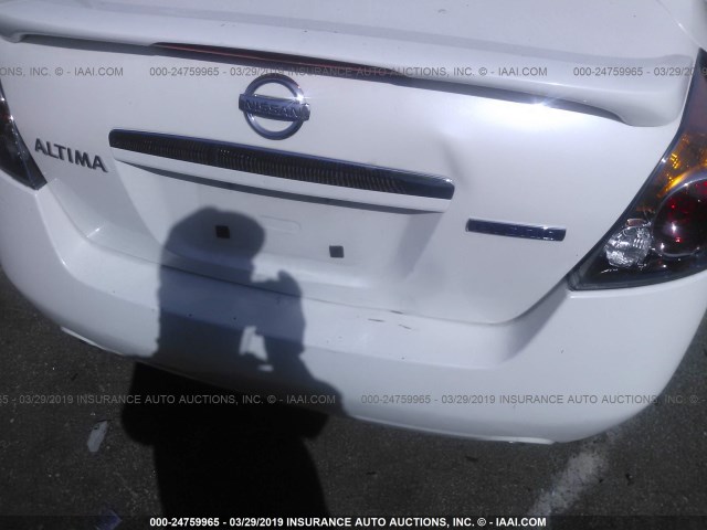 1N4CL21E48C200924 - 2008 NISSAN ALTIMA HYBRID WHITE photo 6