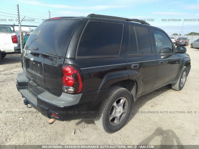 1GNDS13S572162419 - 2007 CHEVROLET TRAILBLAZER LS/LT BLACK photo 4