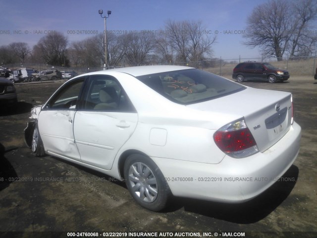 4T1BE30K46U740709 - 2006 TOYOTA CAMRY LE/XLE/SE WHITE photo 3