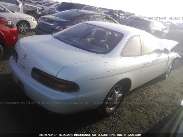 JT8CD32Z7T0036947 - 1996 LEXUS SC 300 WHITE photo 4