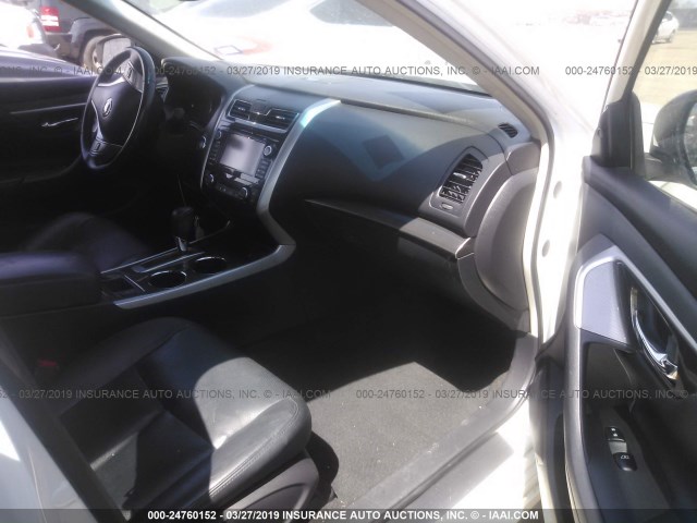 1N4AL3AP9DN548246 - 2013 NISSAN ALTIMA 2.5/S/SV/SL WHITE photo 5