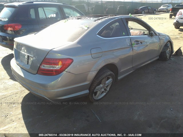 WDDGJ4HBXDG050934 - 2013 MERCEDES-BENZ C 250 GRAY photo 4