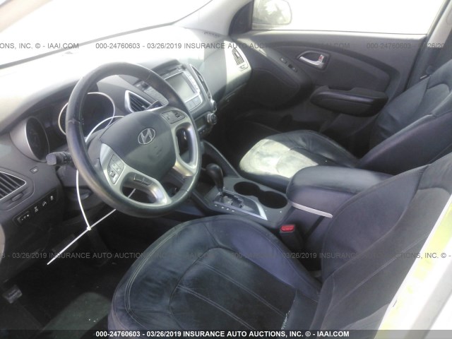 KM8JUCAC0CU540086 - 2012 HYUNDAI TUCSON GLS/LIMITED 银色 照片 5
