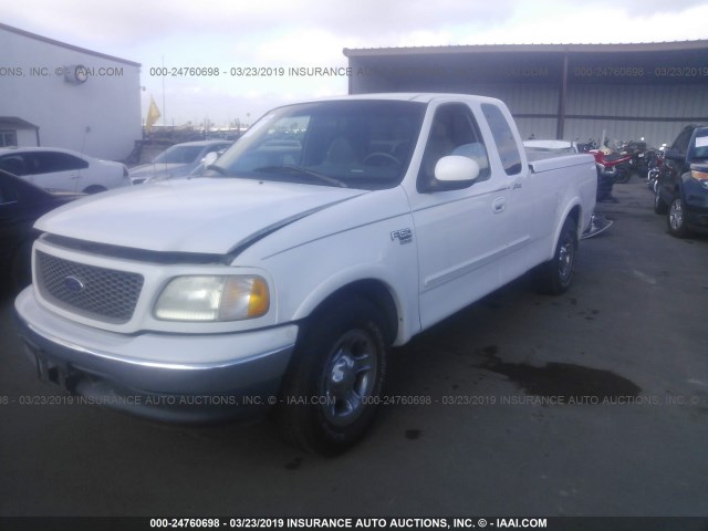 1FTRX17W8YKA97497 - 2000 FORD F150 WHITE photo 2
