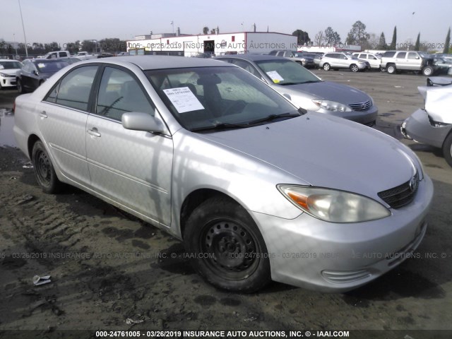 4T1BE32K74U816420 - 2004 TOYOTA CAMRY LE/XLE/SE SILVER photo 1