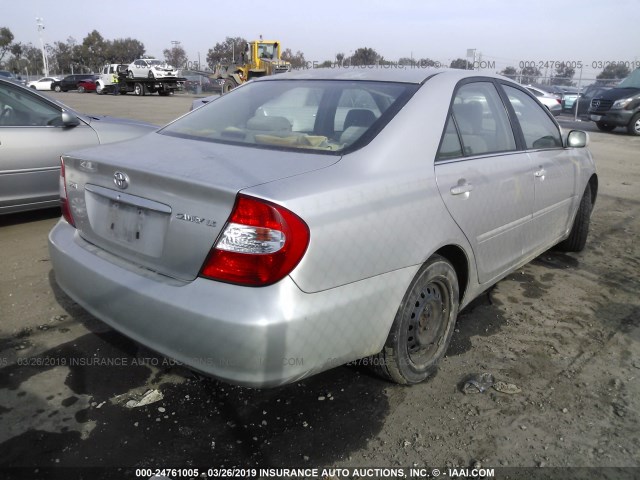 4T1BE32K74U816420 - 2004 TOYOTA CAMRY LE/XLE/SE SILVER photo 4