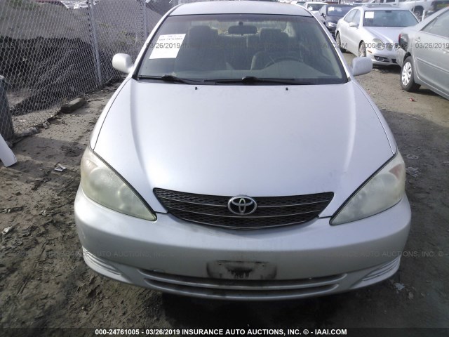 4T1BE32K74U816420 - 2004 TOYOTA CAMRY LE/XLE/SE SILVER photo 6