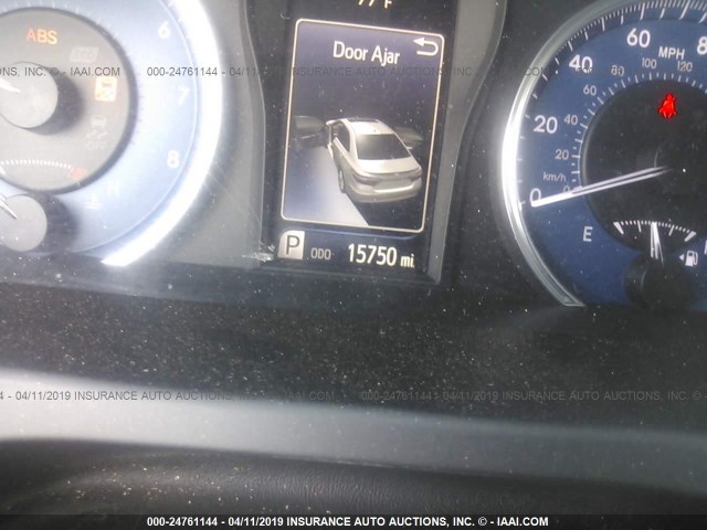 4T1BF1FK2HU454479 - 2017 TOYOTA CAMRY LE/XLE/SE/XSE GRAY photo 7