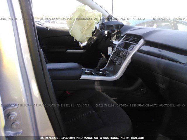 2FMDK3GC9EBA89131 - 2014 FORD EDGE SE SILVER photo 5