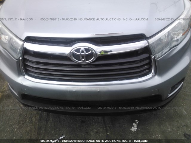 5TDZKRFH7FS074850 - 2015 TOYOTA HIGHLANDER LE/LE PLUS ვერცხლისფერი ფოტო 6
