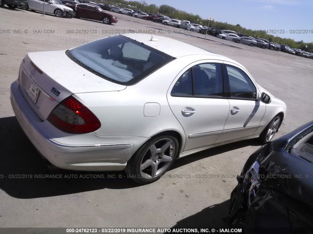 WDBUF56XX9B398707 - 2009 MERCEDES-BENZ E 350 WHITE photo 4