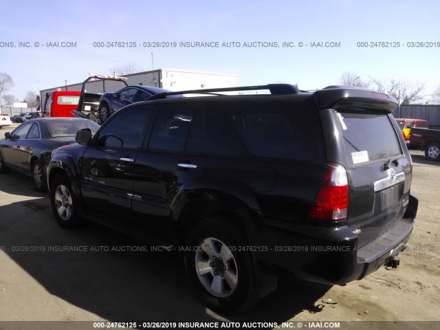 JTEBU14R268075817 - 2006 TOYOTA 4RUNNER SR5/SPORT BLACK photo 3