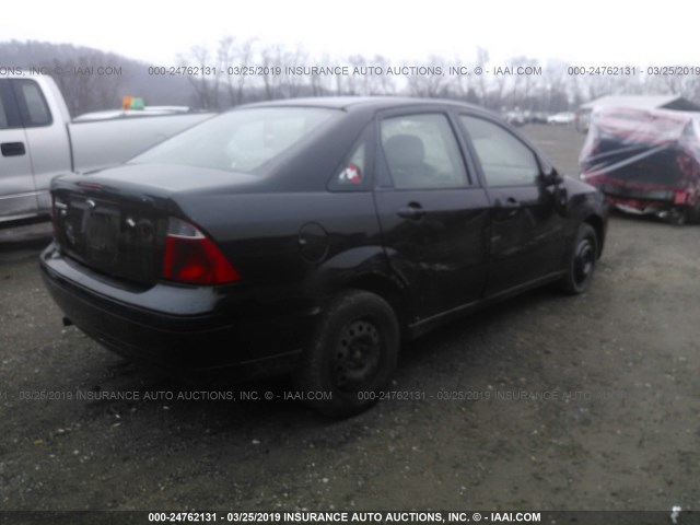 1FAFP34N77W299223 - 2007 FORD FOCUS ZX4/S/SE/SES შავი ფოტო 4