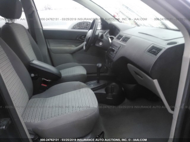1FAFP34N77W299223 - 2007 FORD FOCUS ZX4/S/SE/SES შავი ფოტო 5