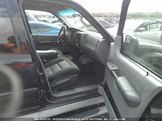 1FMZU67E73UC81447 - 2003 FORD EXPLORER SPORT TR  BLACK photo 5