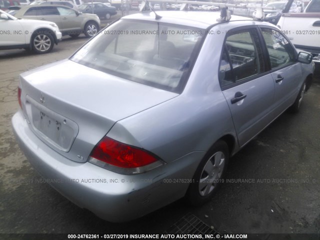 JA3AJ26E05U035670 - 2005 MITSUBISHI LANCER ES SILVER photo 4