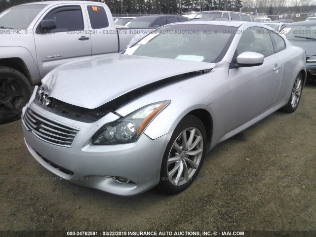 JN1CV6EL7DM983121 - 2013 INFINITI G37 SILVER photo 2