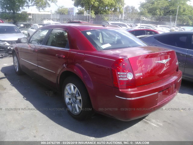 2C3LA53VX9H553623 - 2009 CHRYSLER 300 TOURING RED photo 3