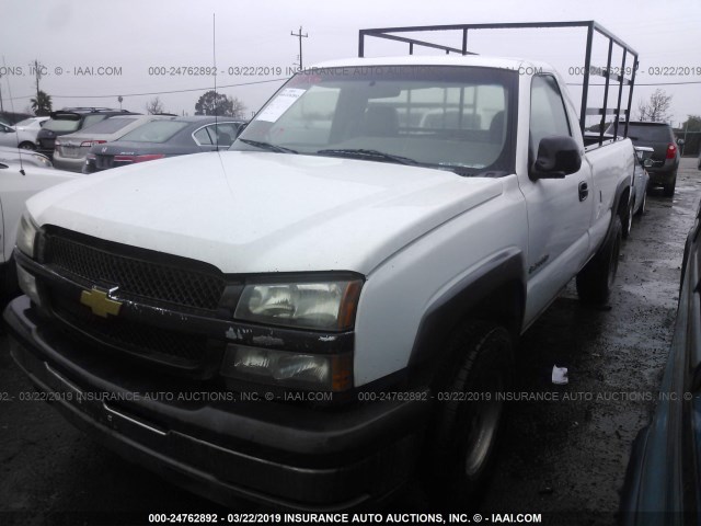 1GCHC24U93E252744 - 2003 CHEVROLET SILVERADO C2500 HEAVY DUTY WHITE photo 2