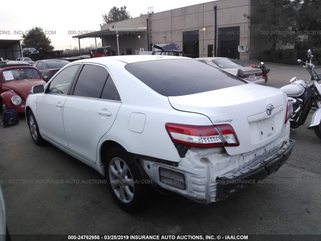 4T1BF3EK3AU552360 - 2010 TOYOTA CAMRY SE/LE/XLE WHITE photo 3