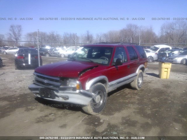 1GNDT13W4V2218041 - 1997 CHEVROLET BLAZER BURGUNDY photo 2