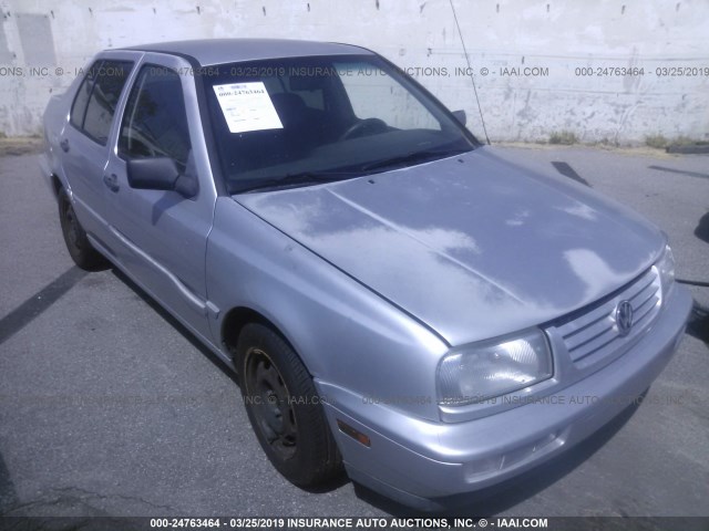 3VWRB81H2WM241534 - 1998 VOLKSWAGEN JETTA GL SILVER photo 1