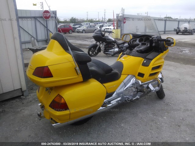 1HFSC47022A108409 - 2002 HONDA GL1800 YELLOW photo 4