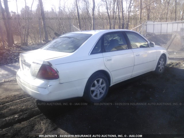 4T1BF28B01U116684 - 2001 TOYOTA AVALON XL/XLS WHITE photo 4