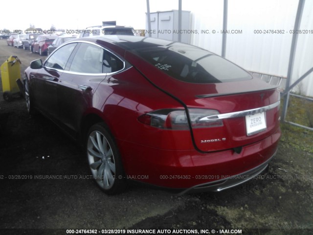 5YJSA1DP3DFP17891 - 2013 TESLA MODEL S RED photo 3