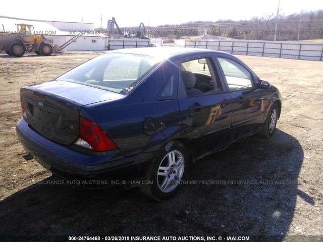 1FAFP34P12W173577 - 2002 FORD FOCUS SE/SE COMFORT BLUE photo 4