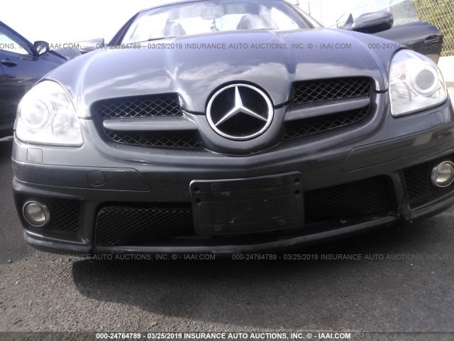 WDBWK5EA3AF230437 - 2010 MERCEDES-BENZ SLK 300 GRAY photo 6