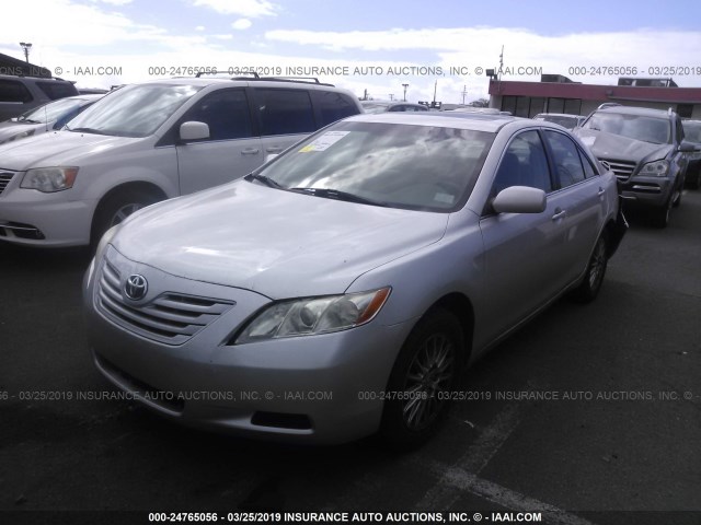 4T1BE46K09U400054 - 2009 TOYOTA CAMRY SE/LE/XLE SILVER photo 2