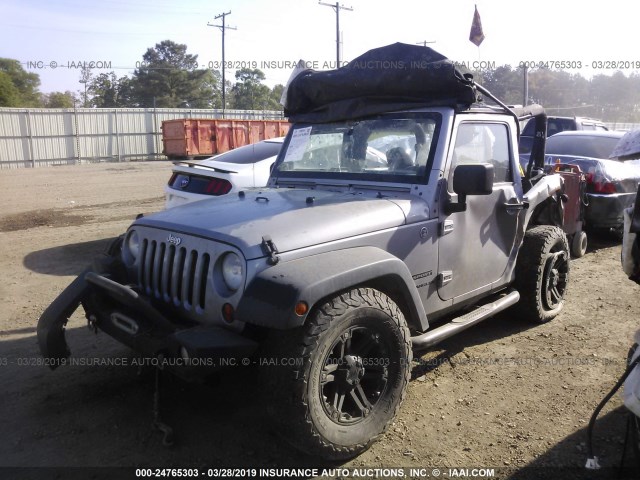 1C4AJWAG9DL684342 - 2013 JEEP WRANGLER SPORT GRAY photo 2