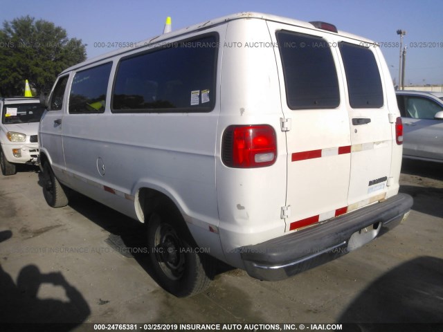 2B5WB25Z92K133003 - 2002 DODGE RAM WAGON B2500 WHITE photo 3