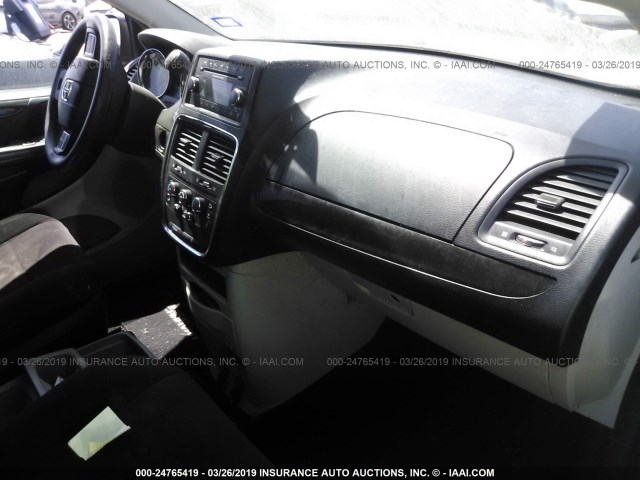 2C4RDGBG2CR249554 - 2012 DODGE GRAND CARAVAN SE GRAY photo 5