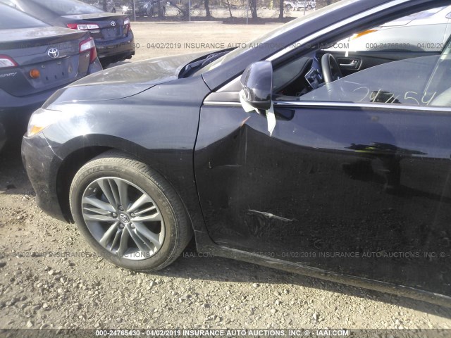 4T1BF1FK3HU440705 - 2017 TOYOTA CAMRY LE/XLE/SE/XSE 黑色 照片 6